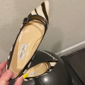 Jimmy chop ballet flats.